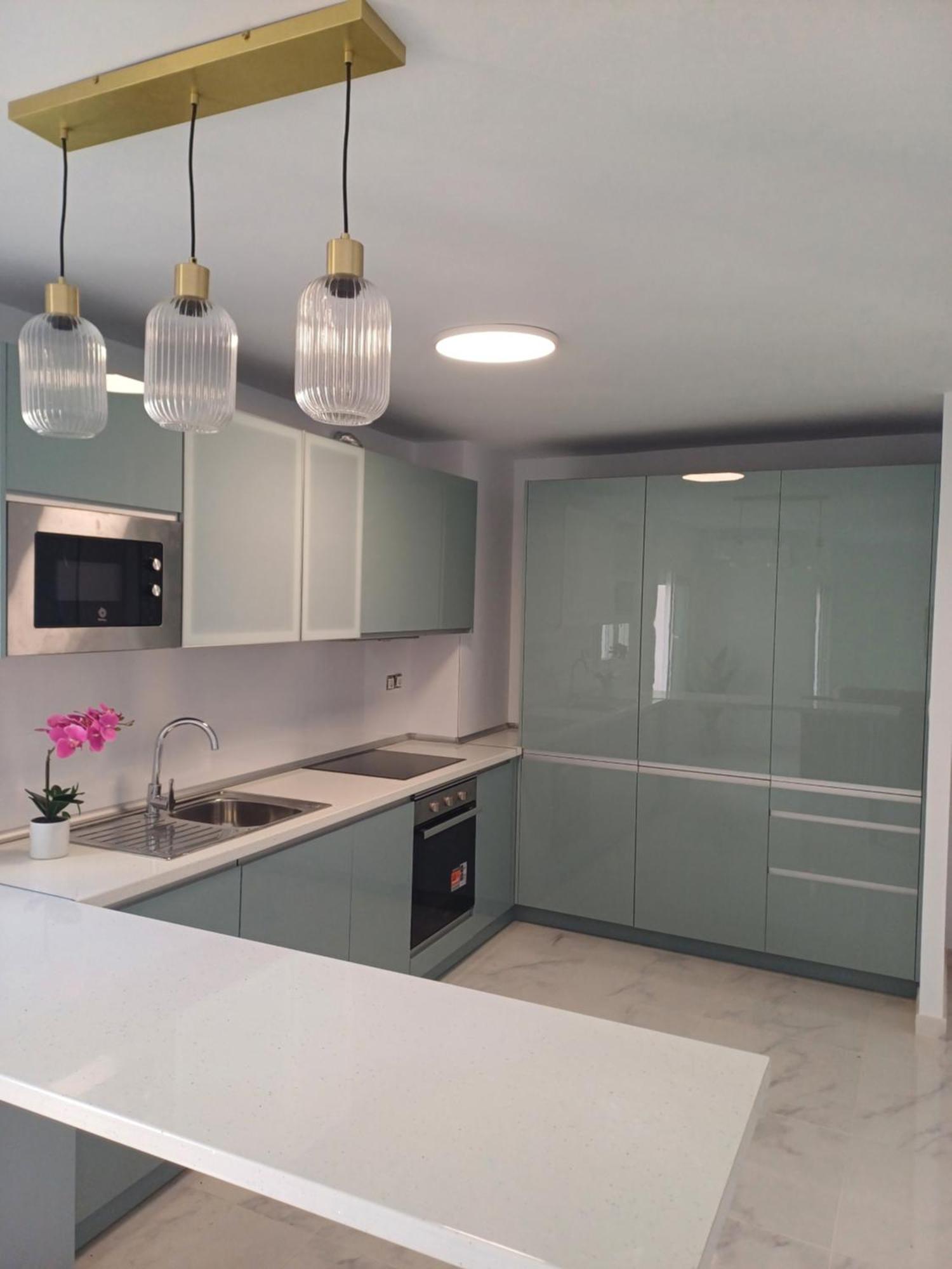 Beautiful Beachfront Newly Renovated 2 Bedroom Apartment With Swimming Pool And Garden San Luis de Sabinillas Exterior foto